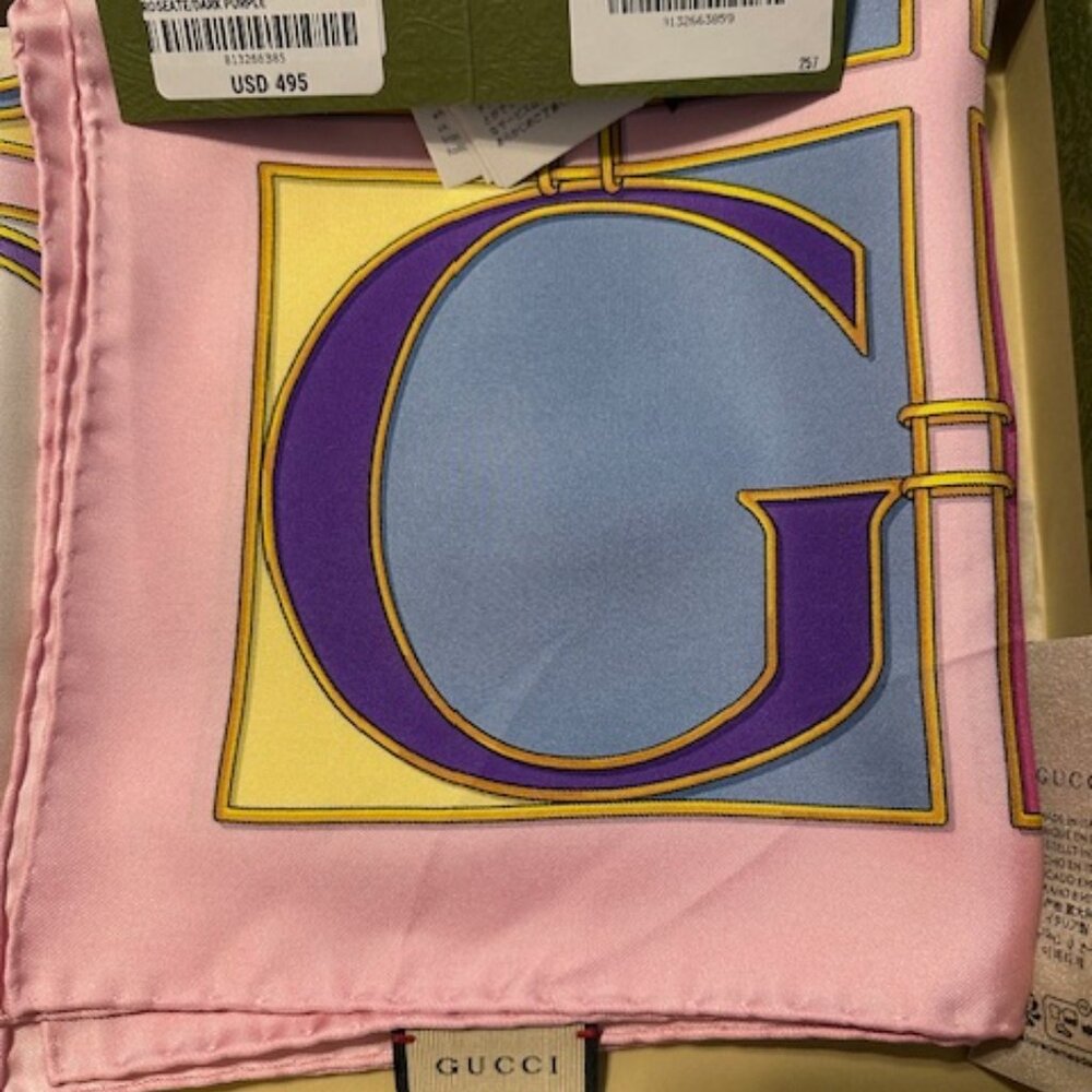 Gucci scarf - authentic - Picture 2 of 6